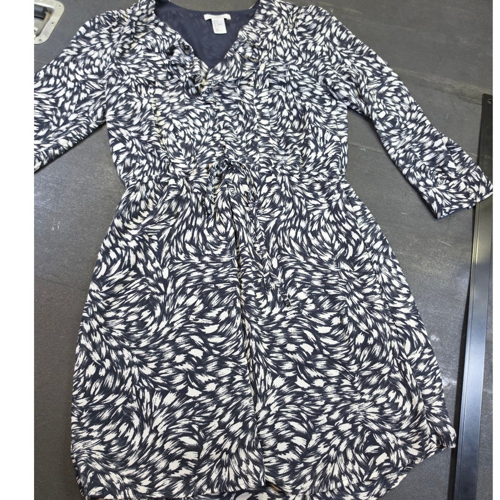 H&M Navy Blue White Abstract Feather Print Ruffle V-Neck Drawstring Dress Size 8